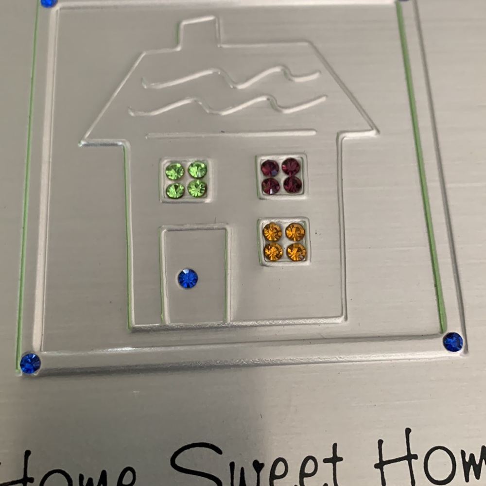 Pictures box holder